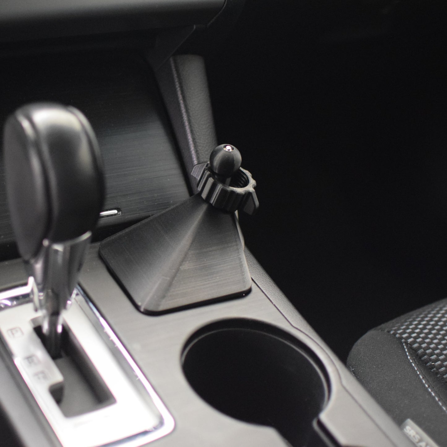 Subaru Outback 2015-2019 Phone Holder