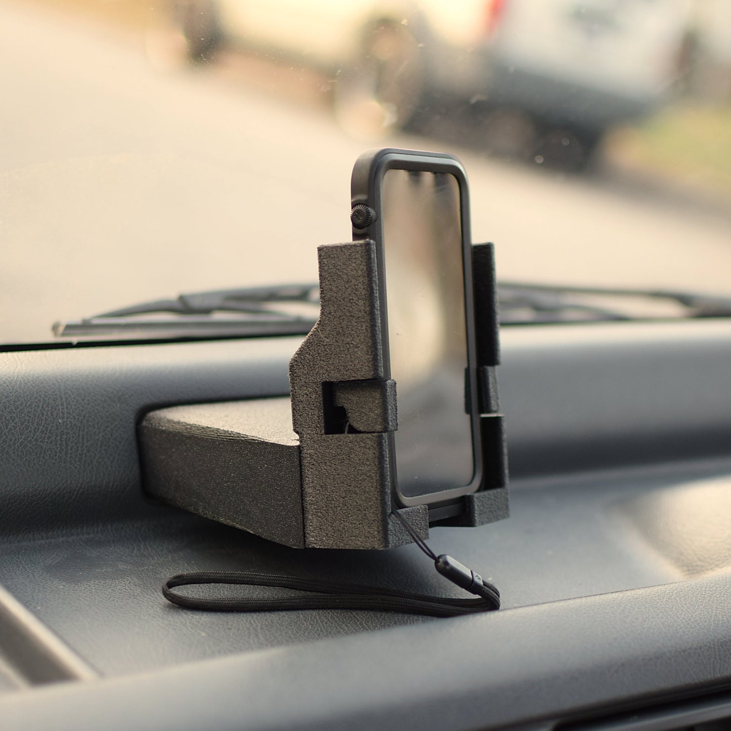 Honda Acty Cellphone Mount with Tach and Wireless Charging